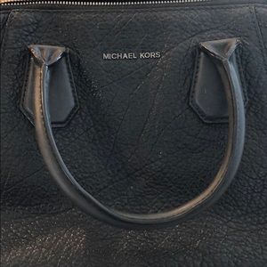 👜 Black leather michael Kors handbag 💖